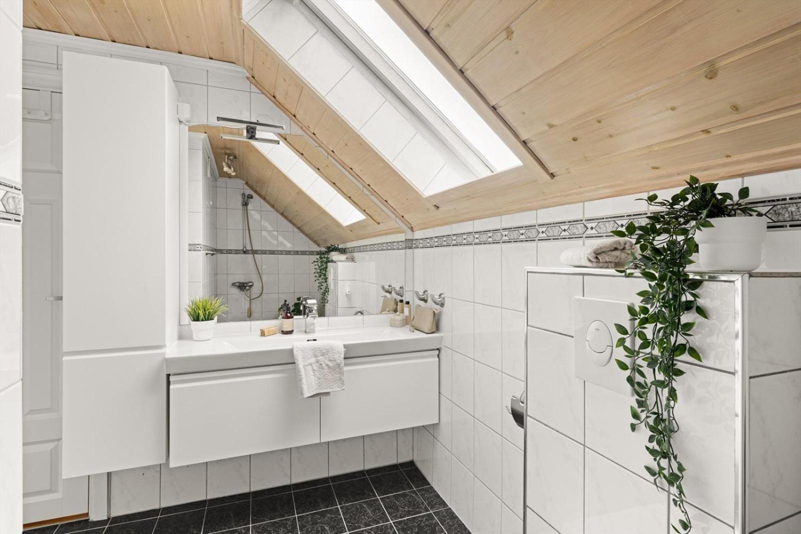 A Beautiful 3-Bedroom Apartment With Stunning Views And Free Parking Bergen Buitenkant foto